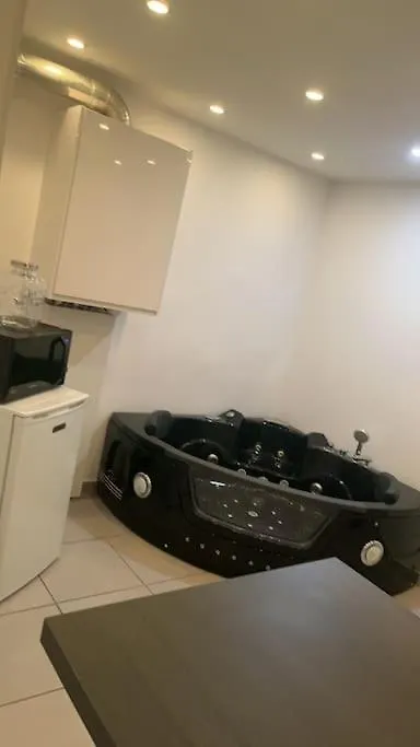 Appartement Balenciaga Echirolles 0*,  France